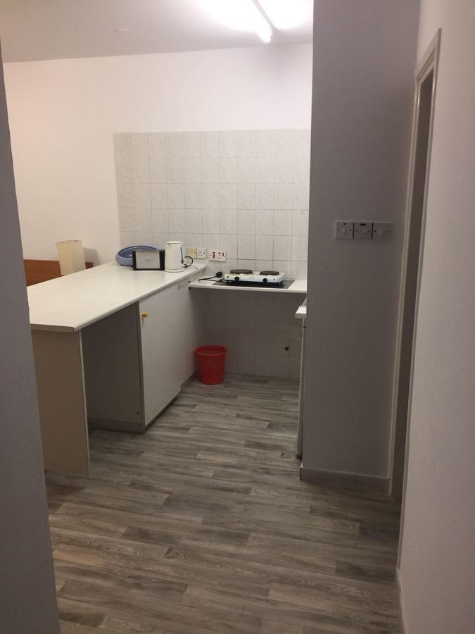 Nautilus Tourist Apartments 라르나카 외부 사진