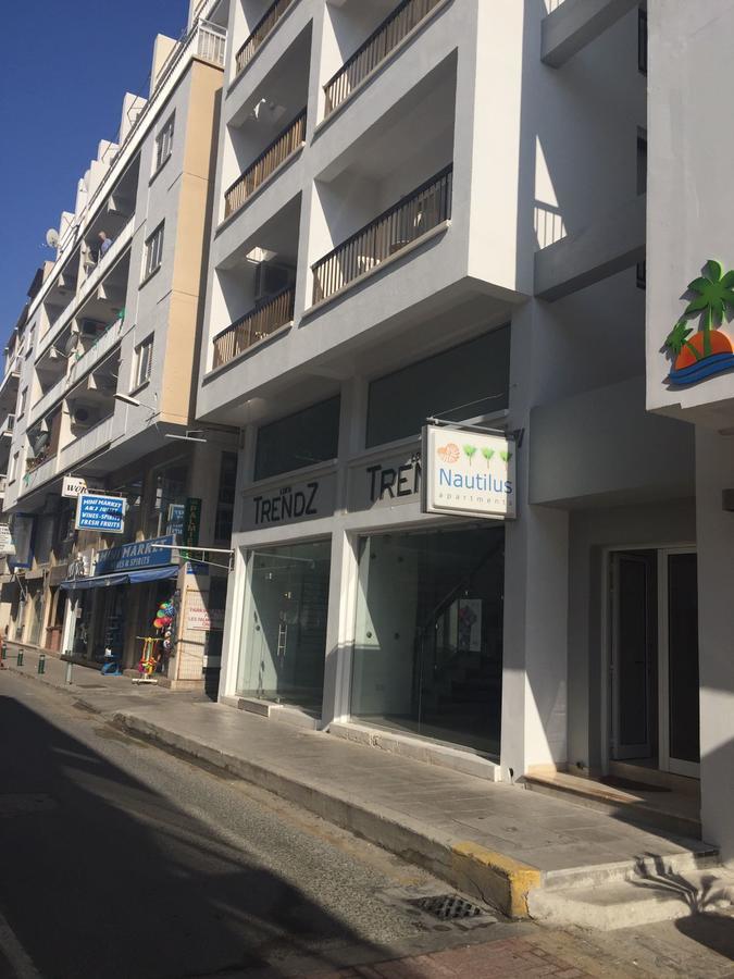 Nautilus Tourist Apartments 라르나카 외부 사진